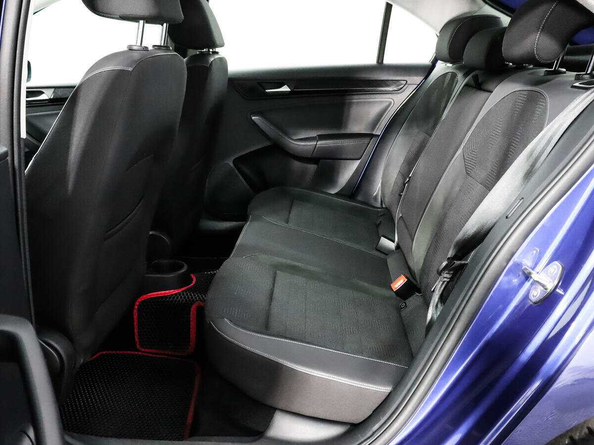 Купить Volkswagen Polo с пробегом. Фото: #9