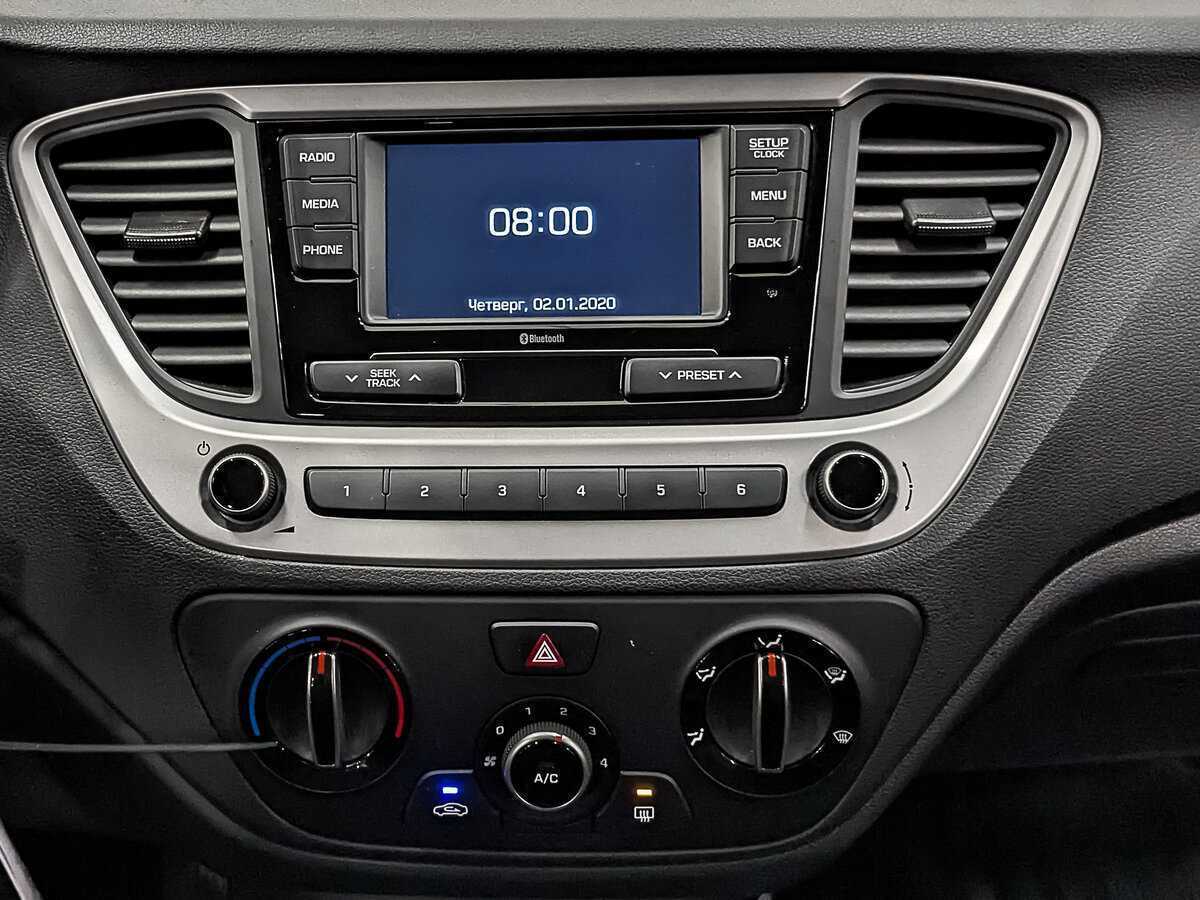 Купить Hyundai Solaris с пробегом. Фото: #14