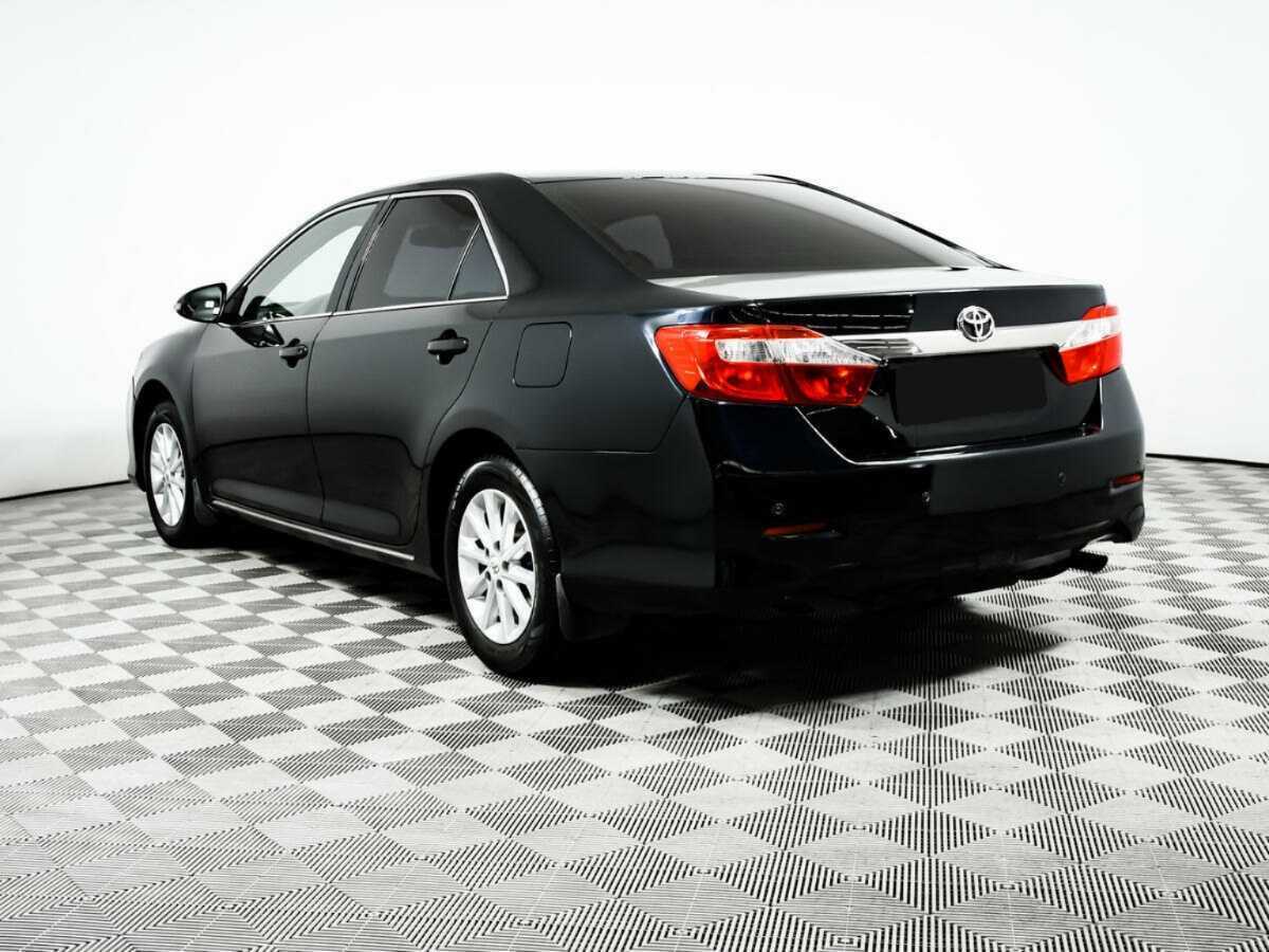Купить Toyota Camry с пробегом. Фото: #6