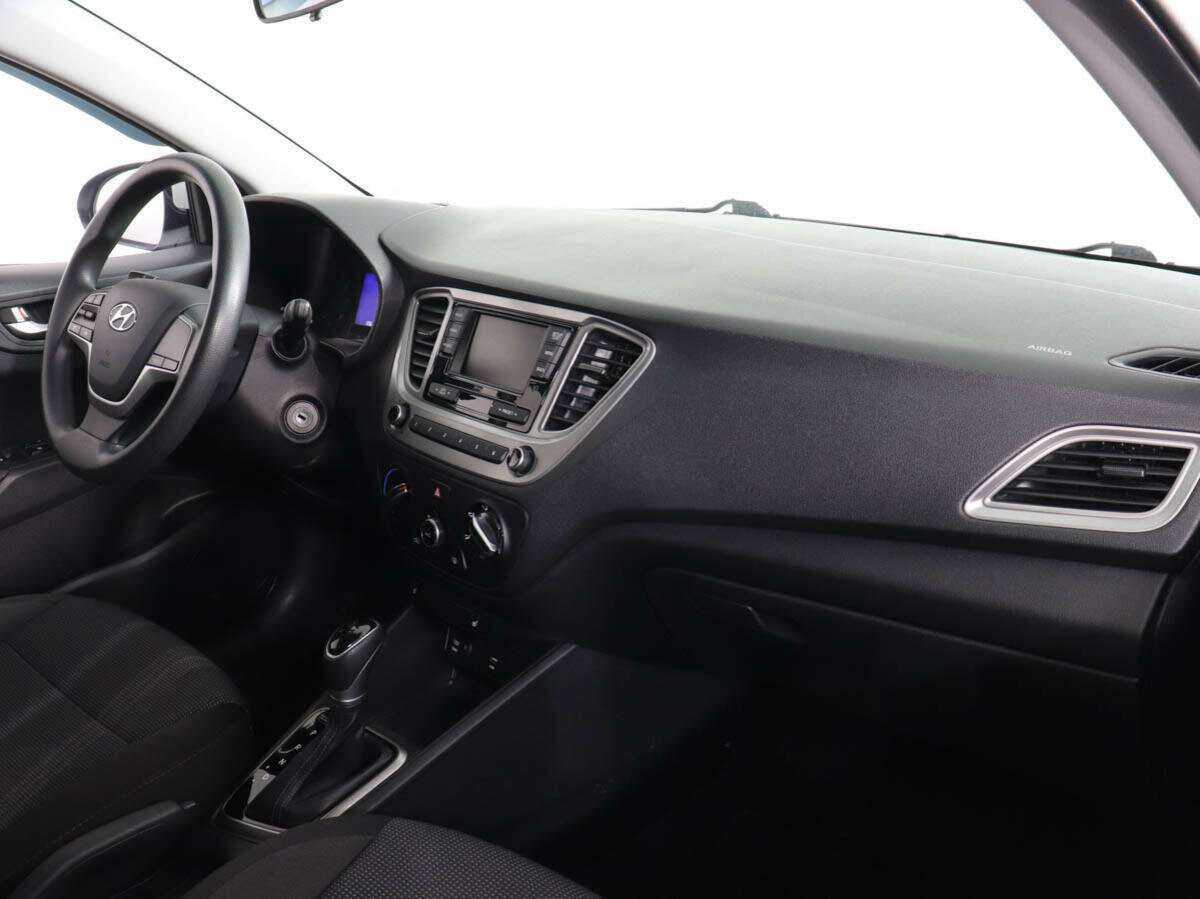 Купить Hyundai Solaris с пробегом. Фото: #9