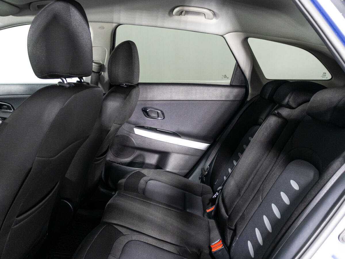Купить Kia Ceed с пробегом. Фото: #9
