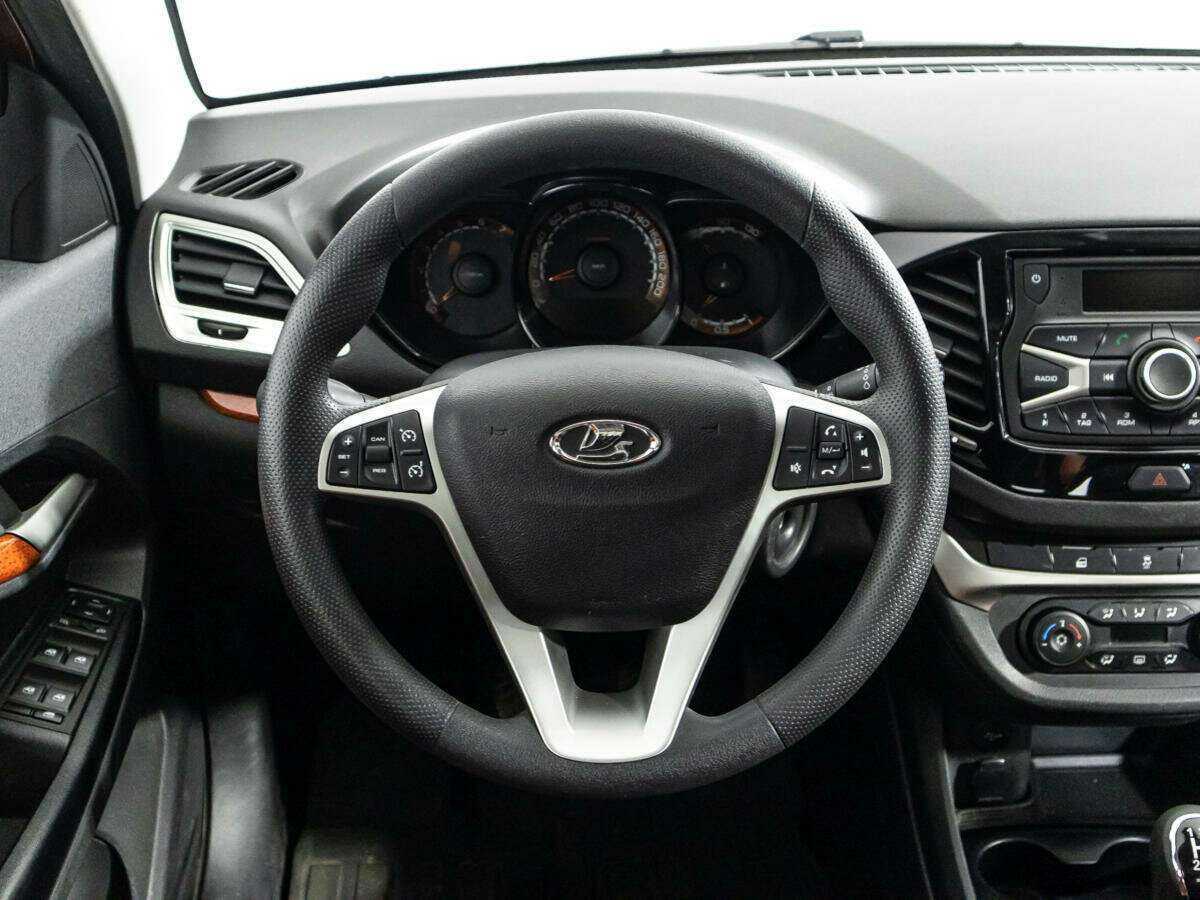 Купить Lada (ВАЗ) Vesta с пробегом. Фото: #16