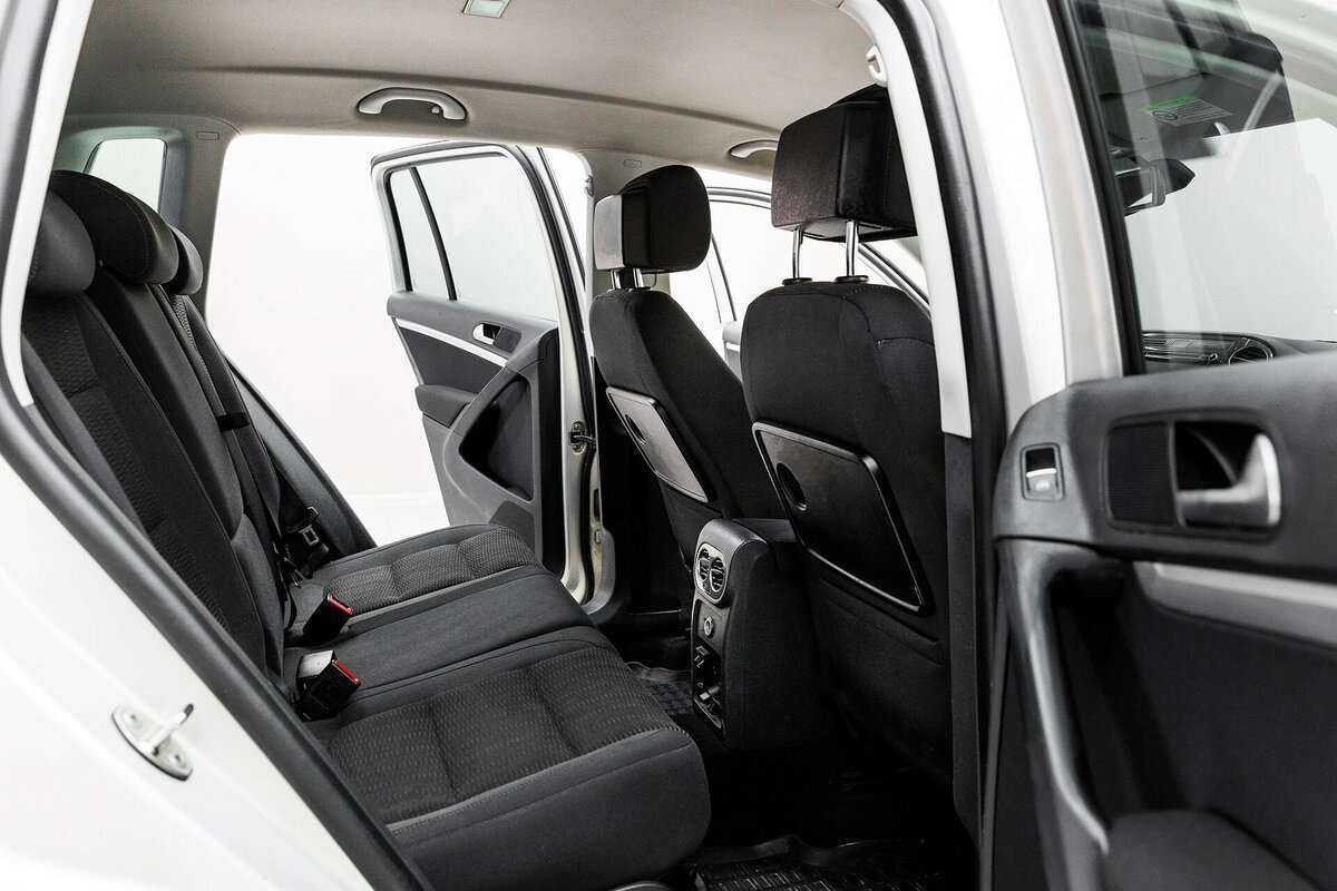 Купить Volkswagen Tiguan с пробегом. Фото: #12