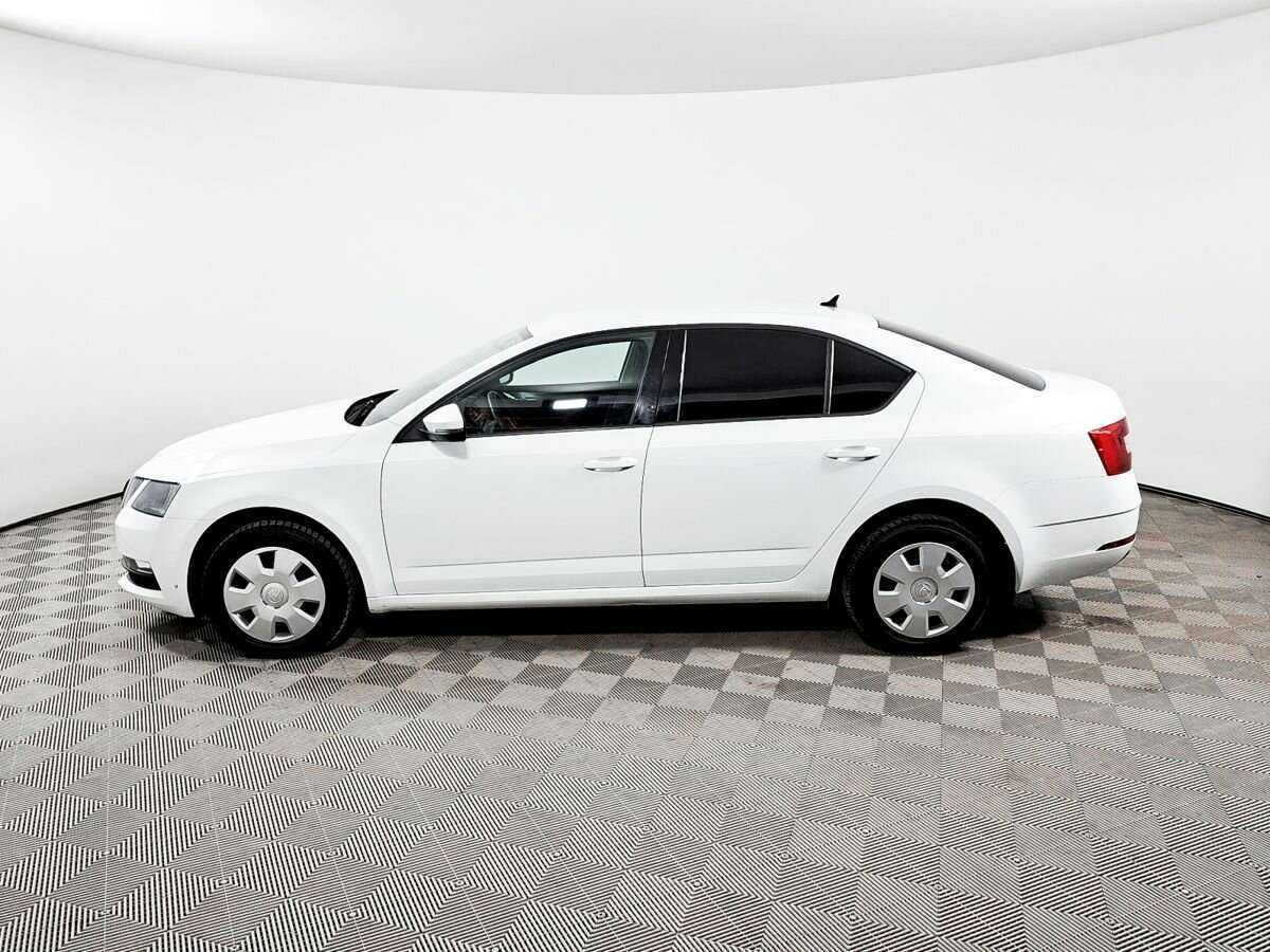Купить Skoda Octavia с пробегом. Фото: #6