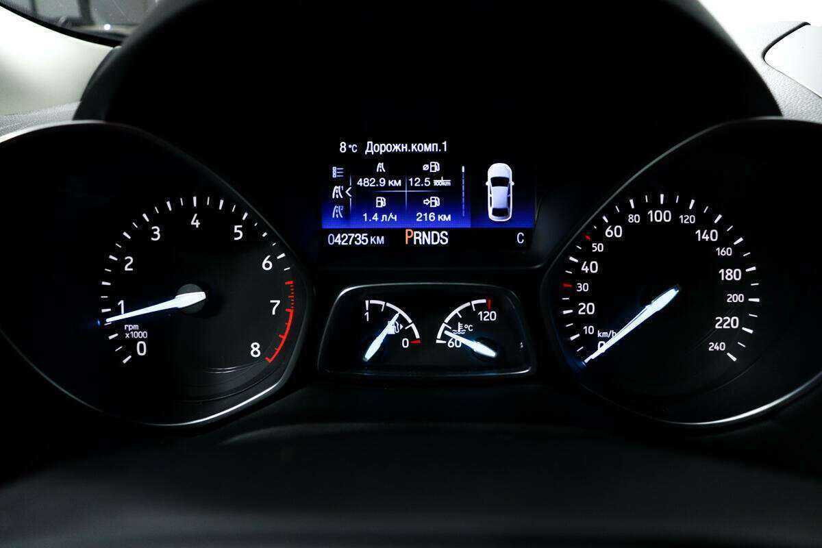 Купить Ford Kuga с пробегом. Фото: #9