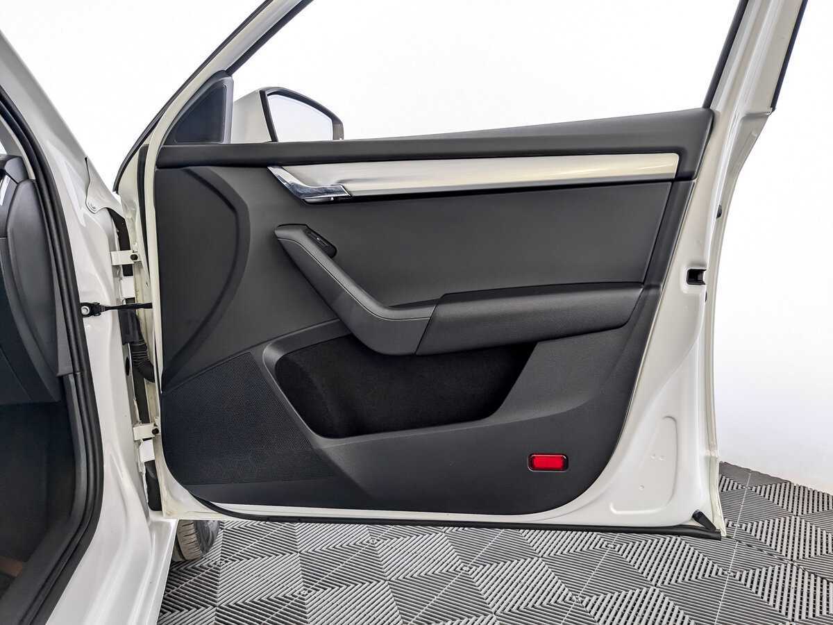 Купить Skoda Octavia с пробегом. Фото: #23