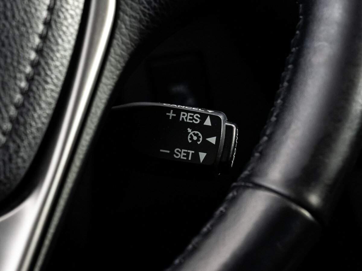 Купить Toyota RAV4 с пробегом. Фото: #13