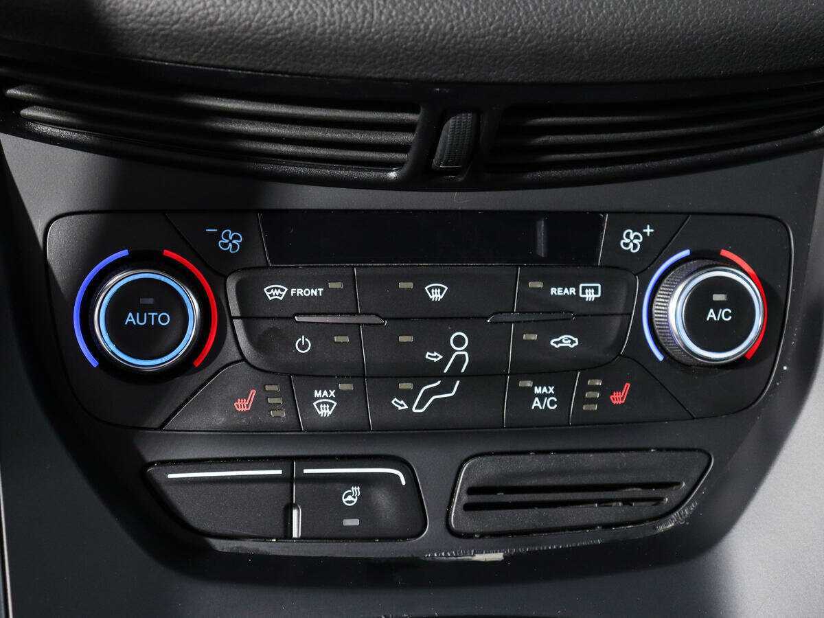 Купить Ford Kuga с пробегом. Фото: #15