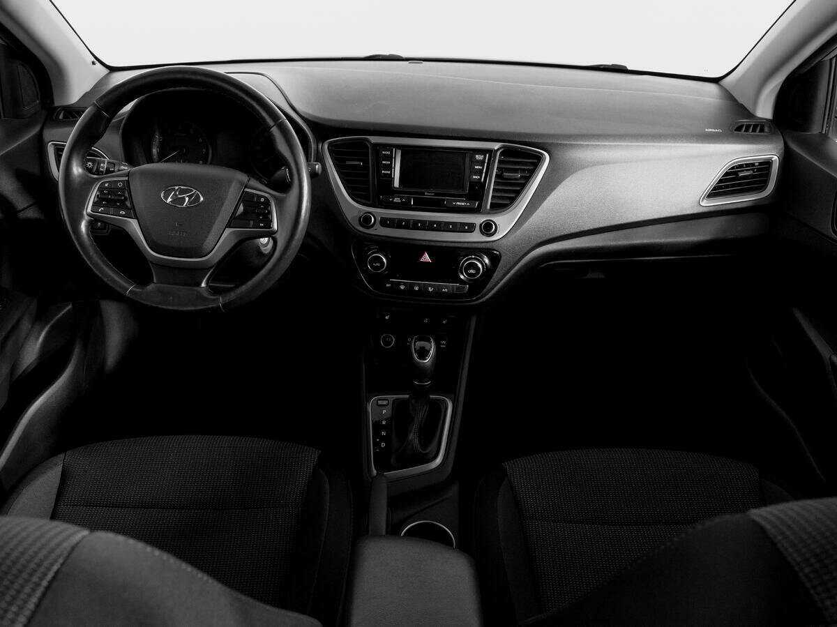 Купить Hyundai Solaris с пробегом. Фото: #11