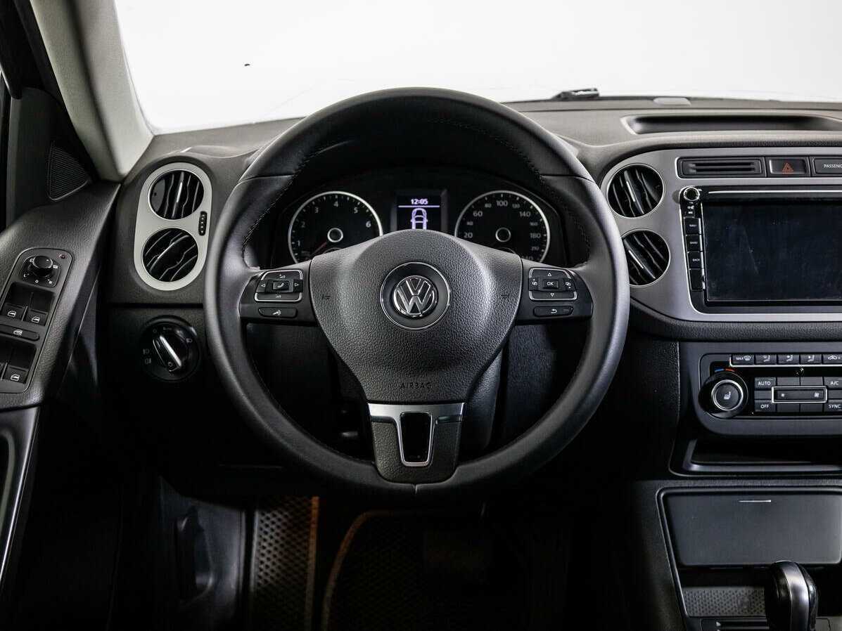 Купить Volkswagen Tiguan с пробегом. Фото: #11