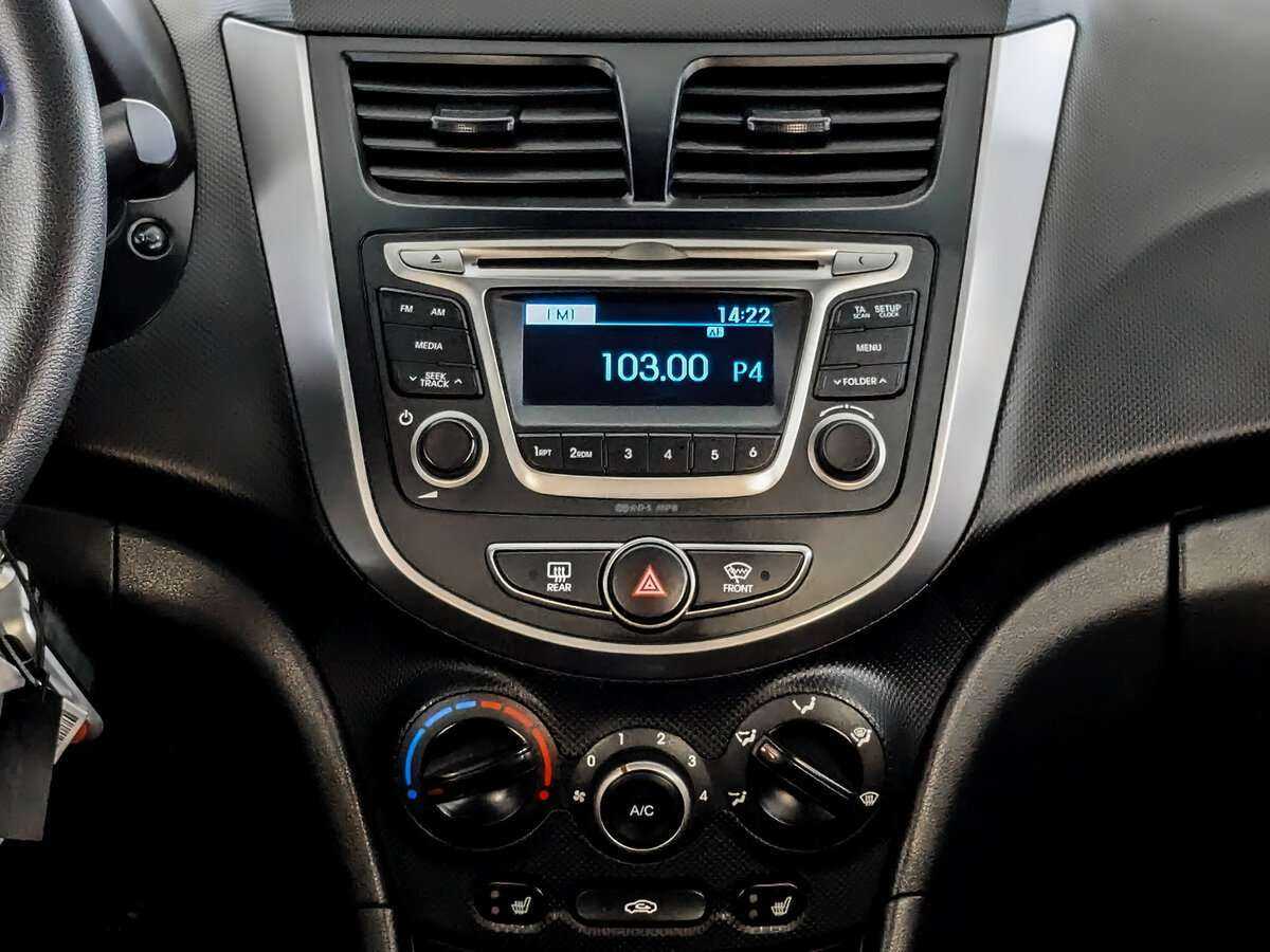 Купить Hyundai Solaris с пробегом. Фото: #10