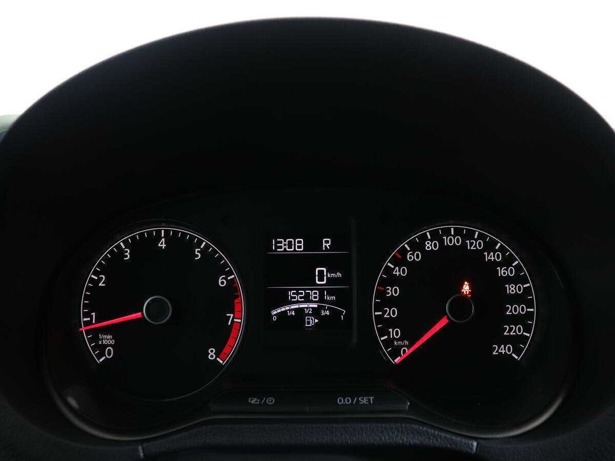 Купить Volkswagen Polo с пробегом. Фото: #10