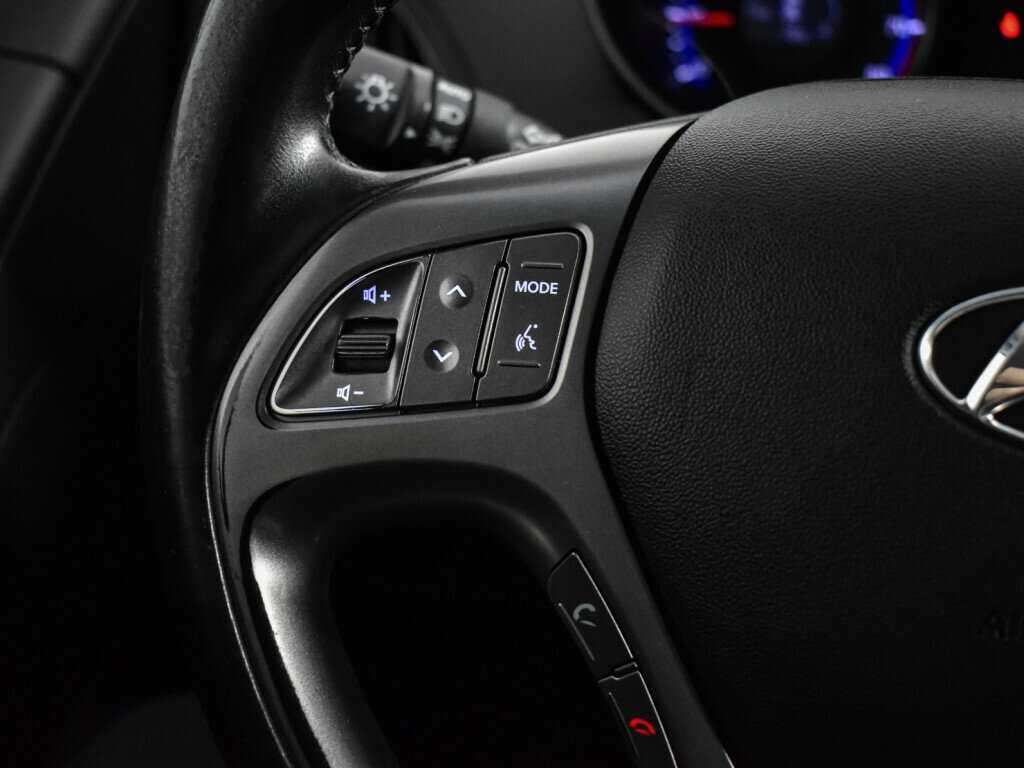 Купить Hyundai ix35 с пробегом. Фото: #13