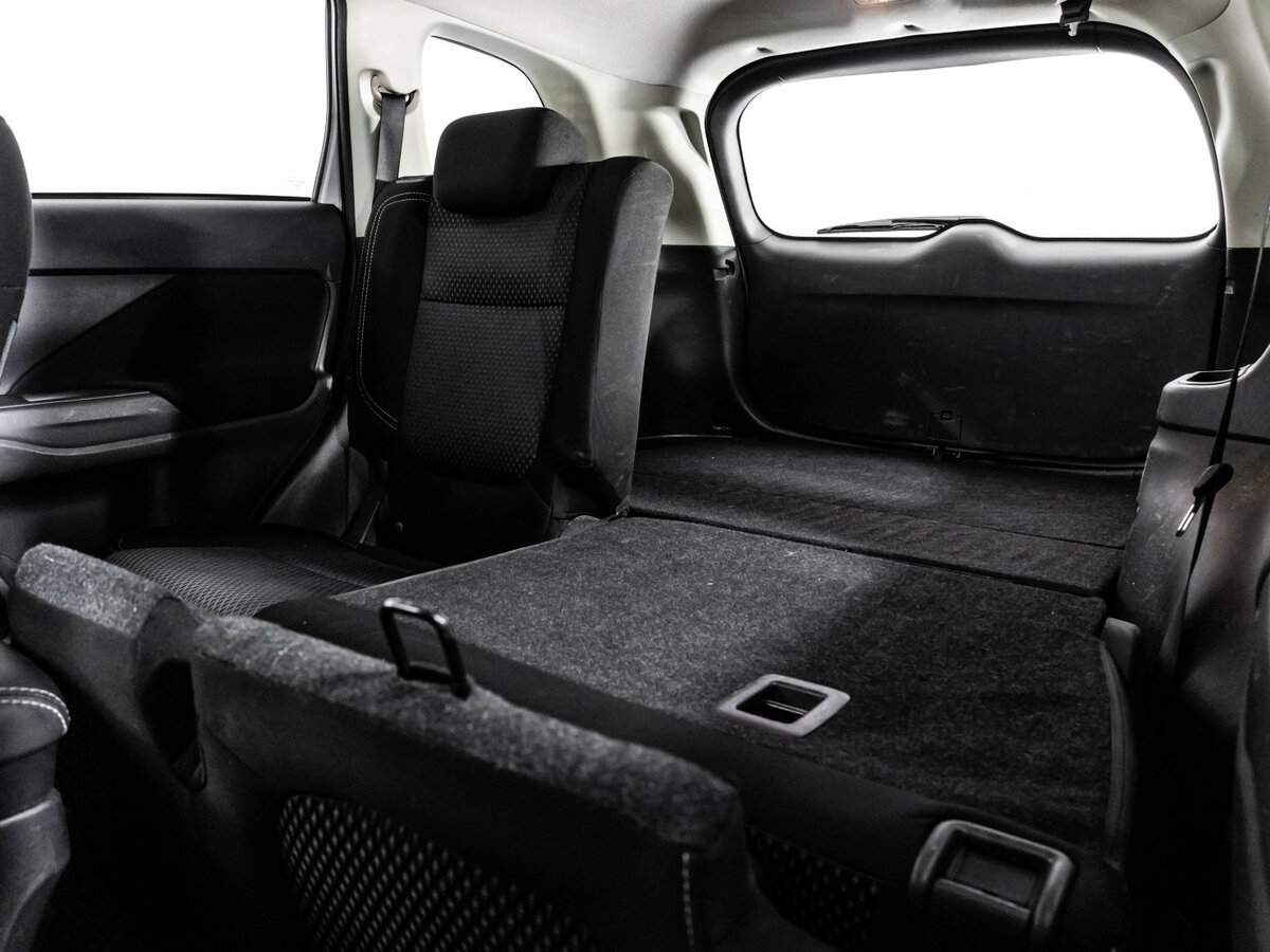 Купить Mitsubishi Outlander с пробегом. Фото: #15