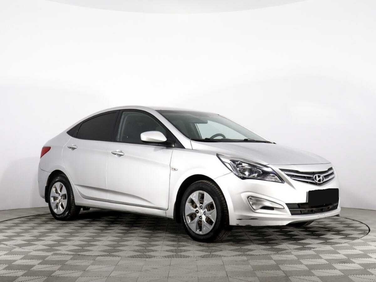 Купить Hyundai Solaris с пробегом. Фото: #2