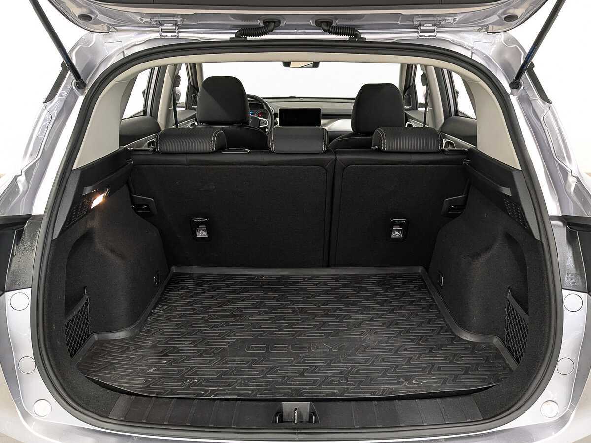 Купить Geely Coolray с пробегом. Фото: #9