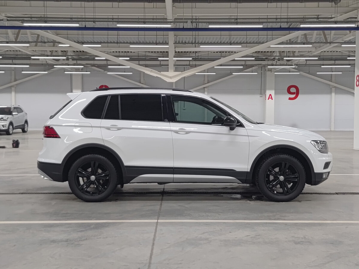 Купить Volkswagen Tiguan с пробегом. Фото: #3