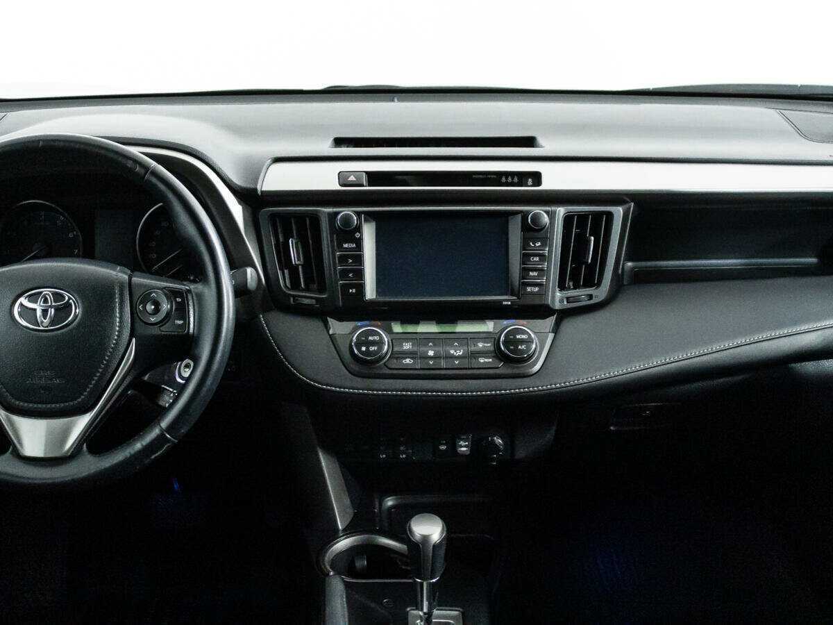 Купить Toyota RAV4 с пробегом. Фото: #12