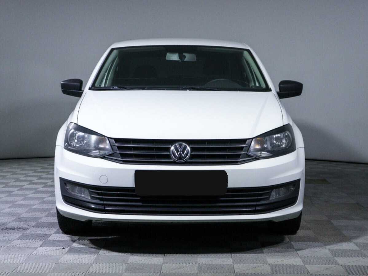 Купить Volkswagen Polo с пробегом. Фото: #1