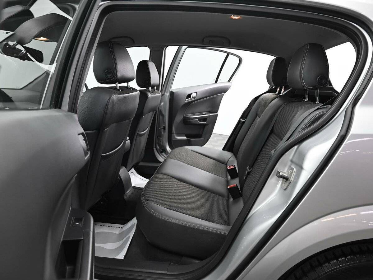 Купить Opel Astra с пробегом. Фото: #11