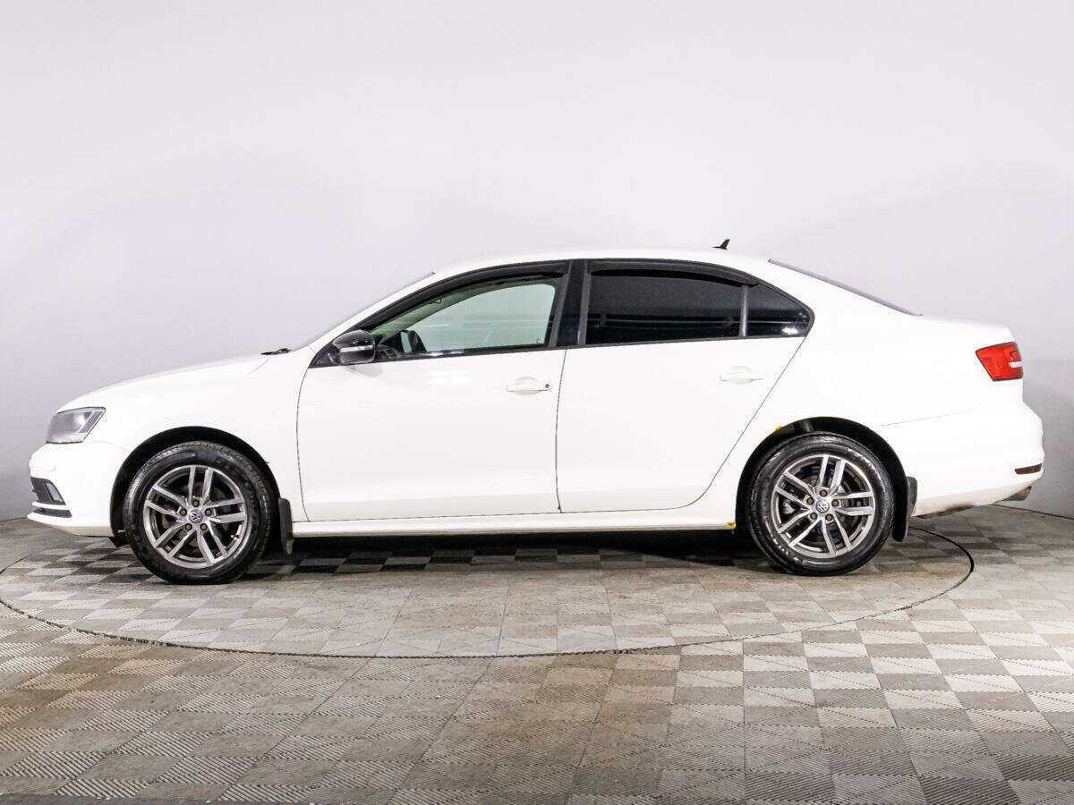 Купить Volkswagen Jetta с пробегом. Фото: #7