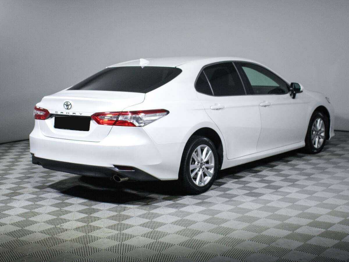 Купить Toyota Camry с пробегом. Фото: #4