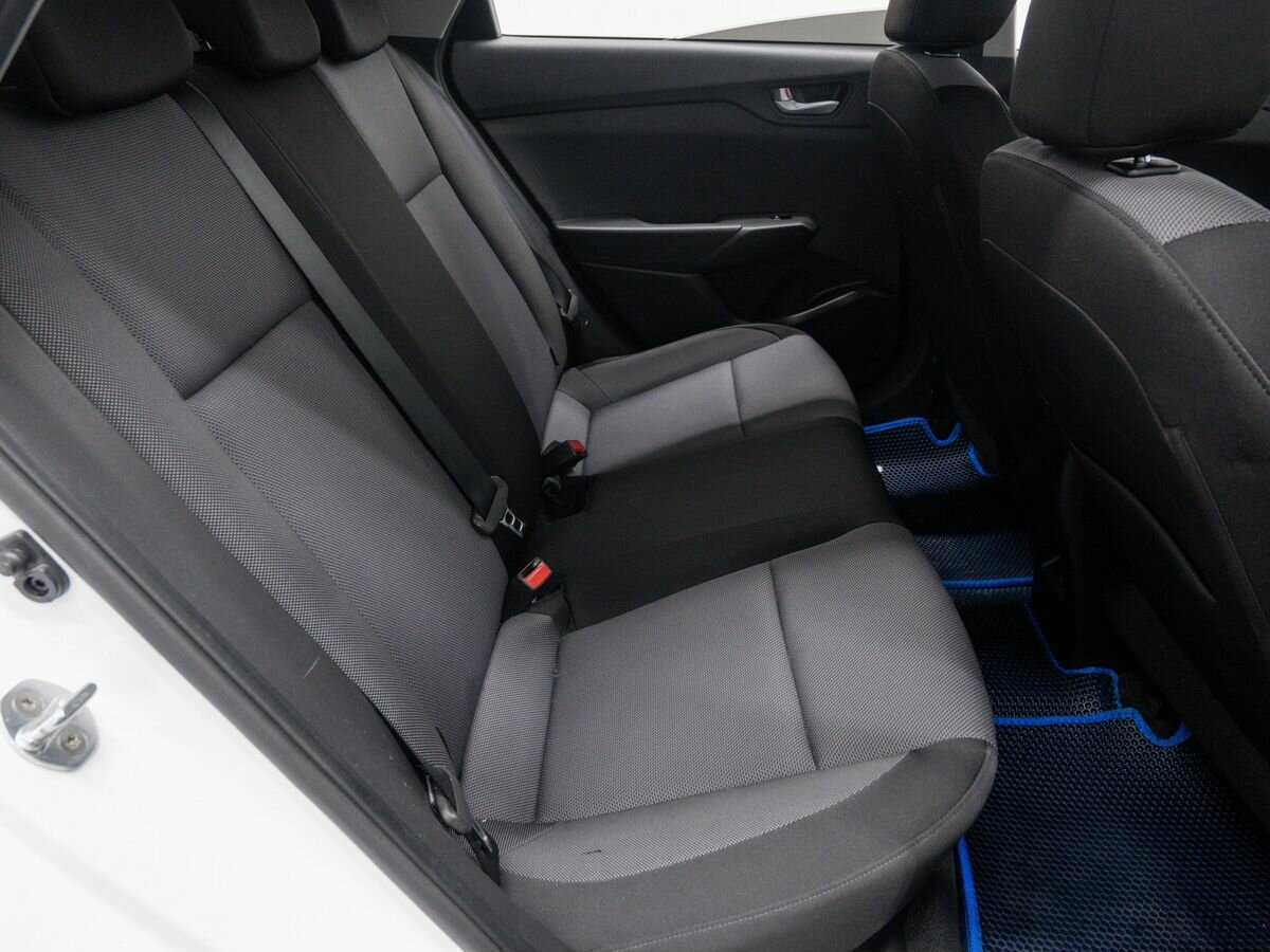 Купить Hyundai Solaris с пробегом. Фото: #18