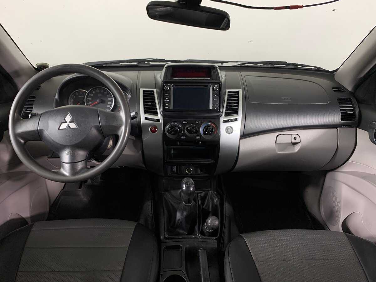 Купить Mitsubishi Pajero Sport с пробегом. Фото: #12
