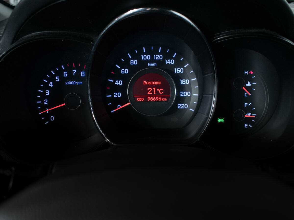 Купить Kia Rio с пробегом. Фото: #10