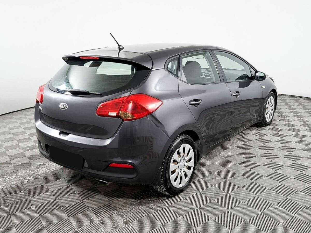 Купить Kia Ceed с пробегом. Фото: #4