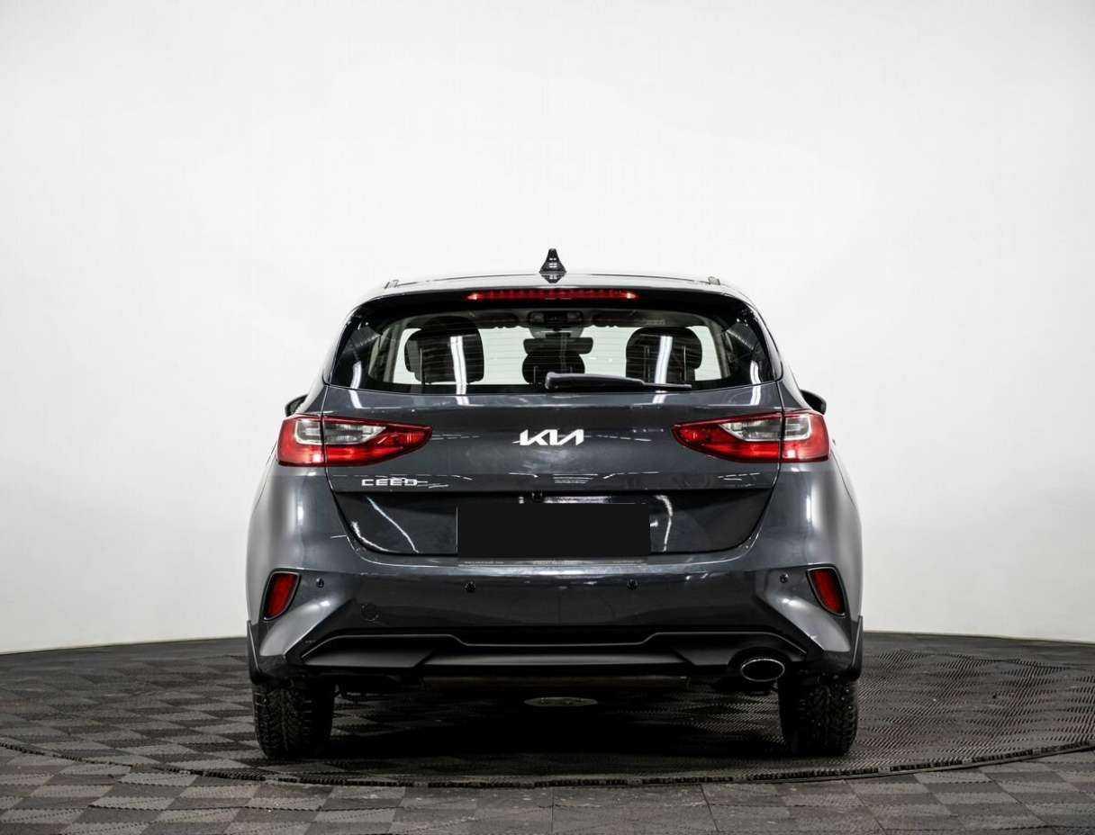 Купить Kia Ceed с пробегом. Фото: #4