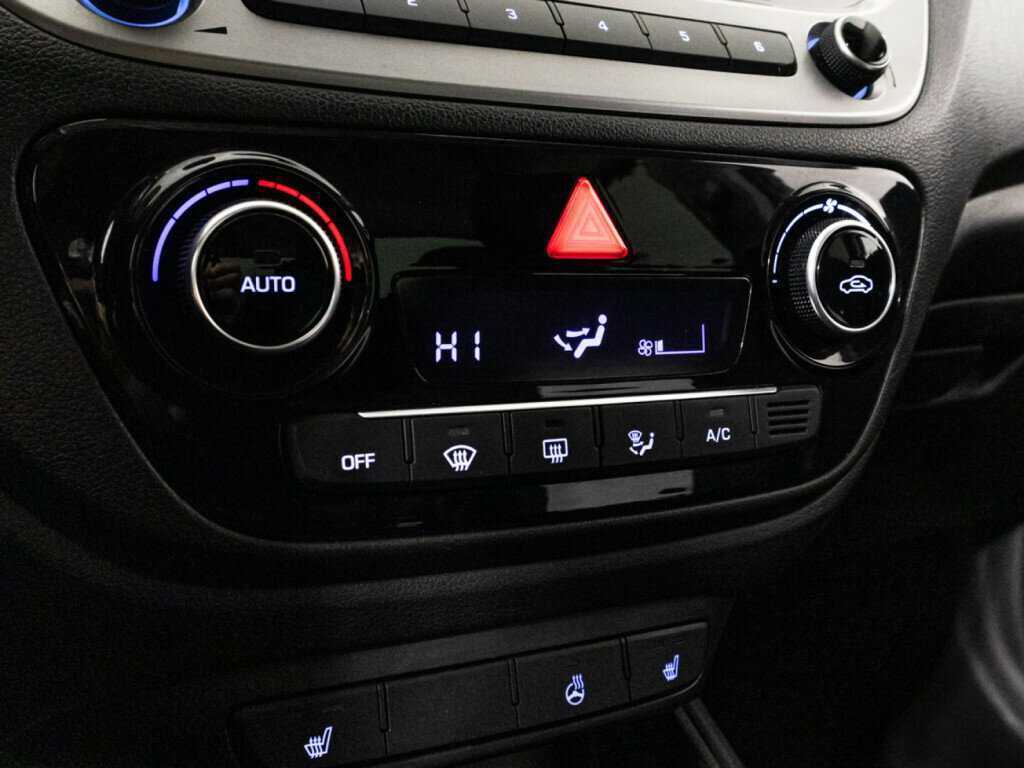 Купить Hyundai Solaris с пробегом. Фото: #14