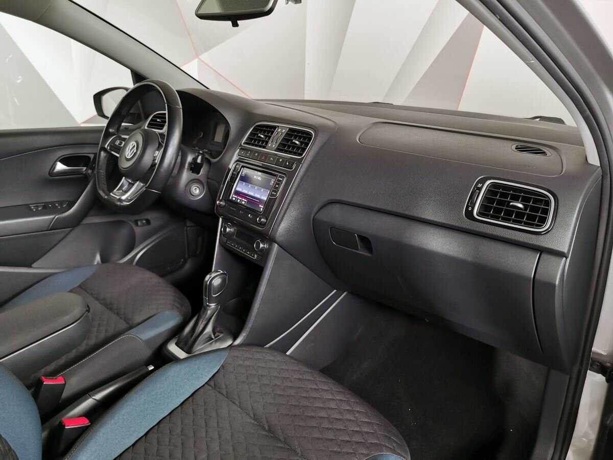 Купить Volkswagen Polo с пробегом. Фото: #8