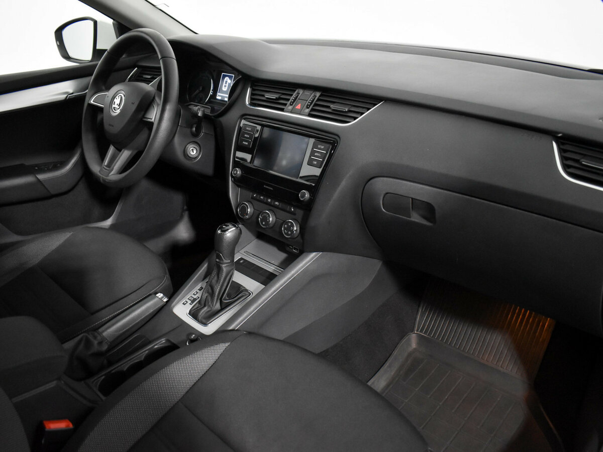 Купить Skoda Octavia с пробегом. Фото: #13