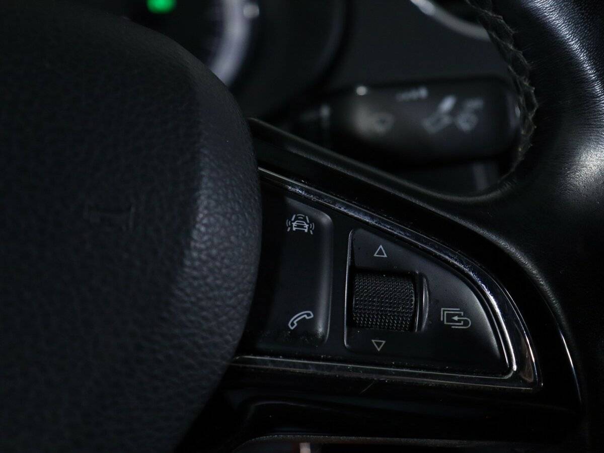 Купить Skoda Octavia с пробегом. Фото: #16