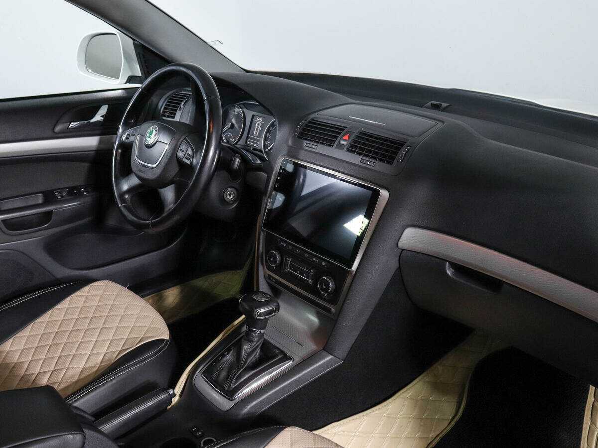 Купить Skoda Octavia с пробегом. Фото: #8