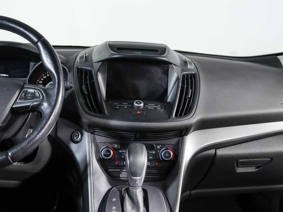 Купить Ford Kuga с пробегом. Фото: #10