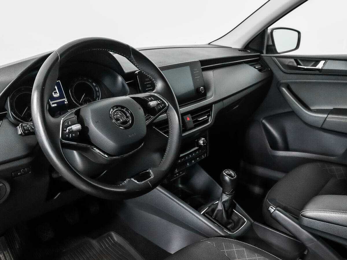 Купить Skoda Rapid с пробегом. Фото: #8