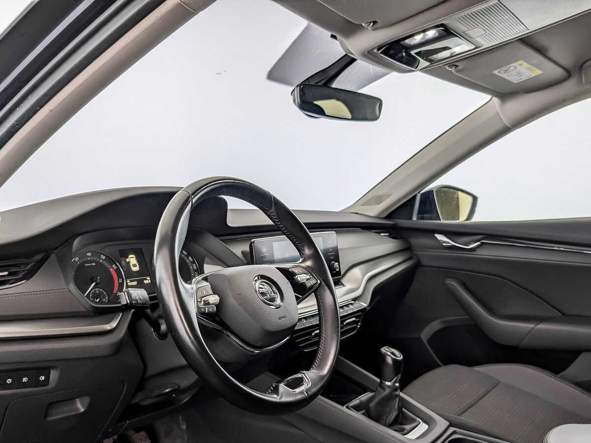 Купить Skoda Octavia с пробегом. Фото: #13