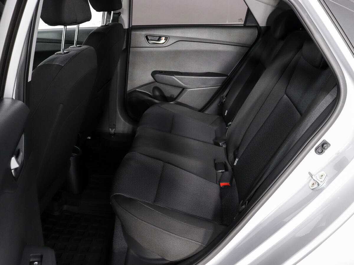 Купить Hyundai Solaris с пробегом. Фото: #8