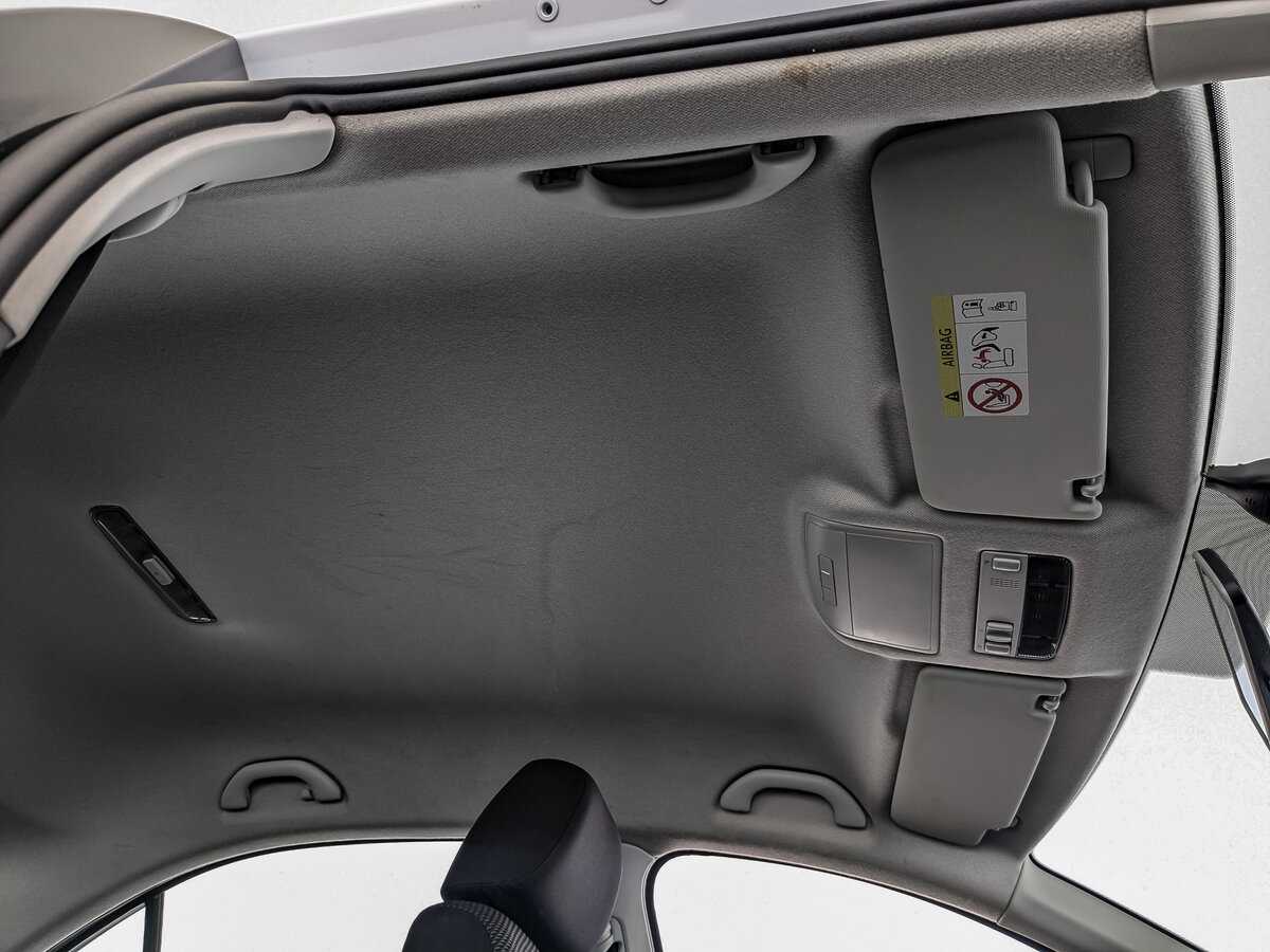 Купить Volkswagen Polo с пробегом. Фото: #17