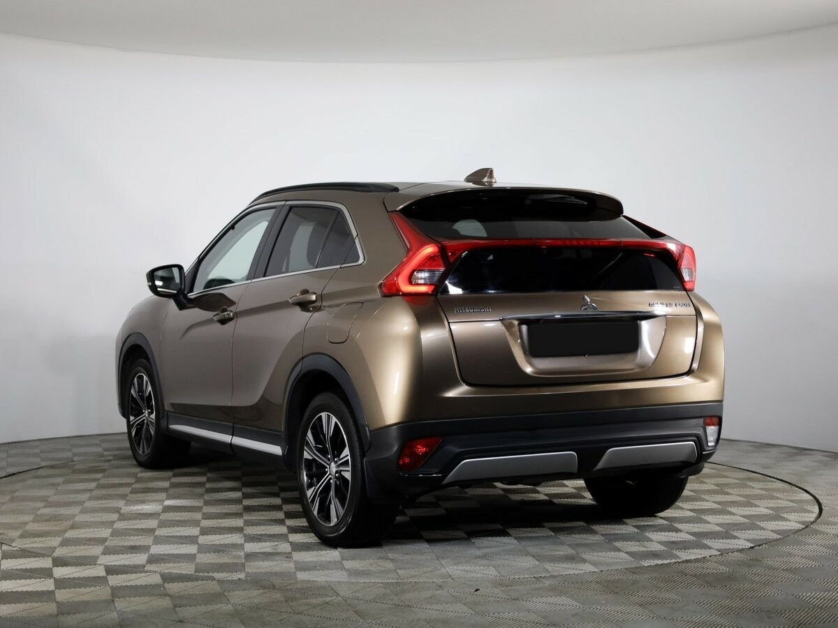 Купить Mitsubishi Eclipse Cross с пробегом. Фото: #2