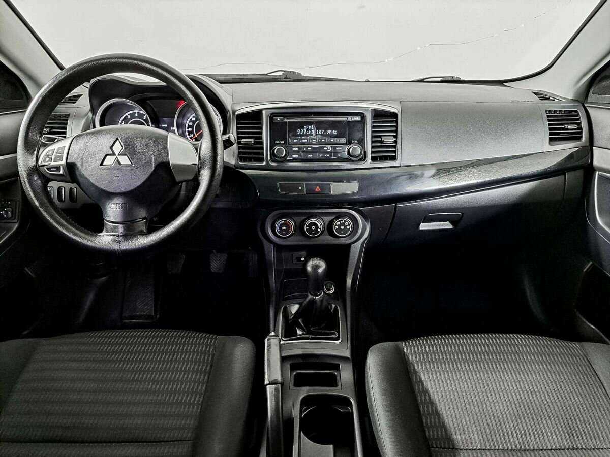 Купить Mitsubishi Lancer с пробегом. Фото: #12