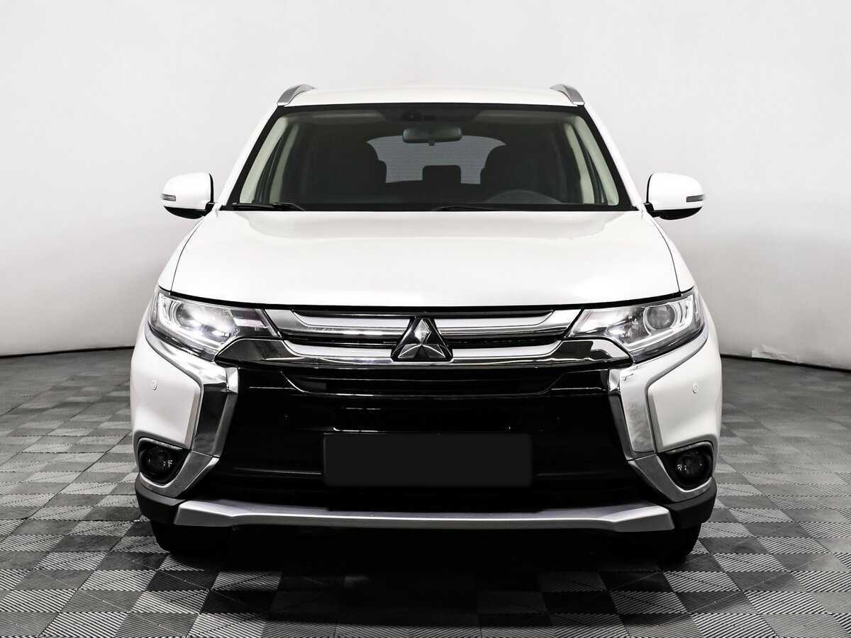 Купить Mitsubishi Outlander с пробегом. Фото: #1