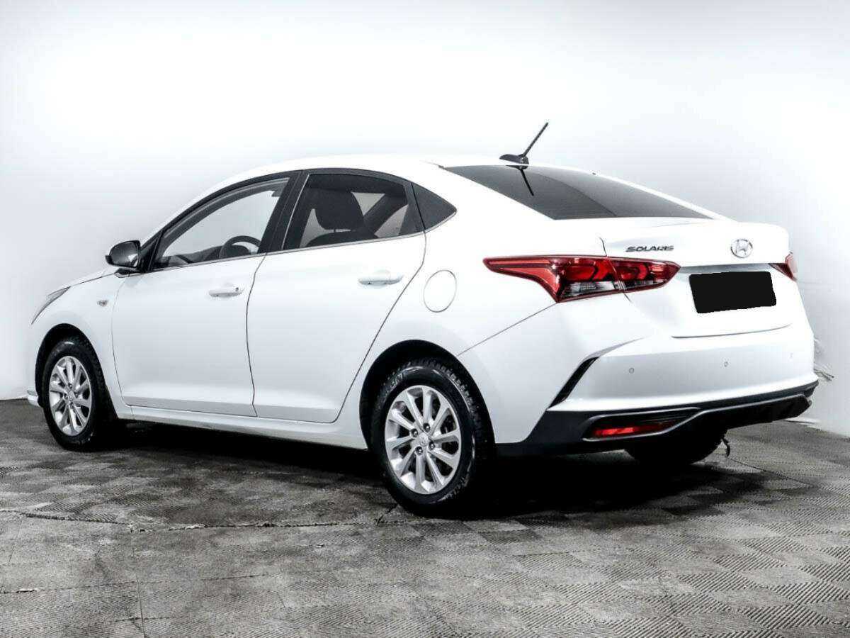 Купить Hyundai Solaris с пробегом. Фото: #4