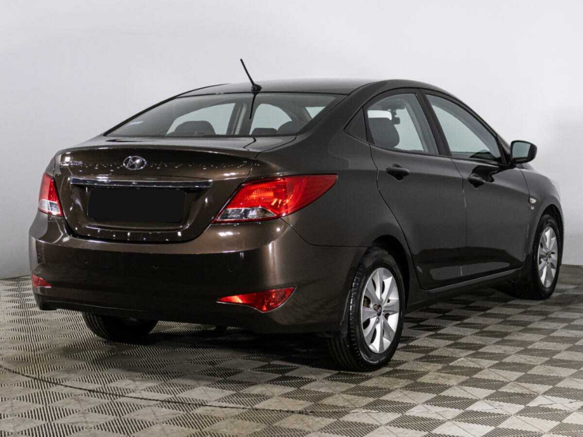 Купить Hyundai Solaris с пробегом. Фото: #4