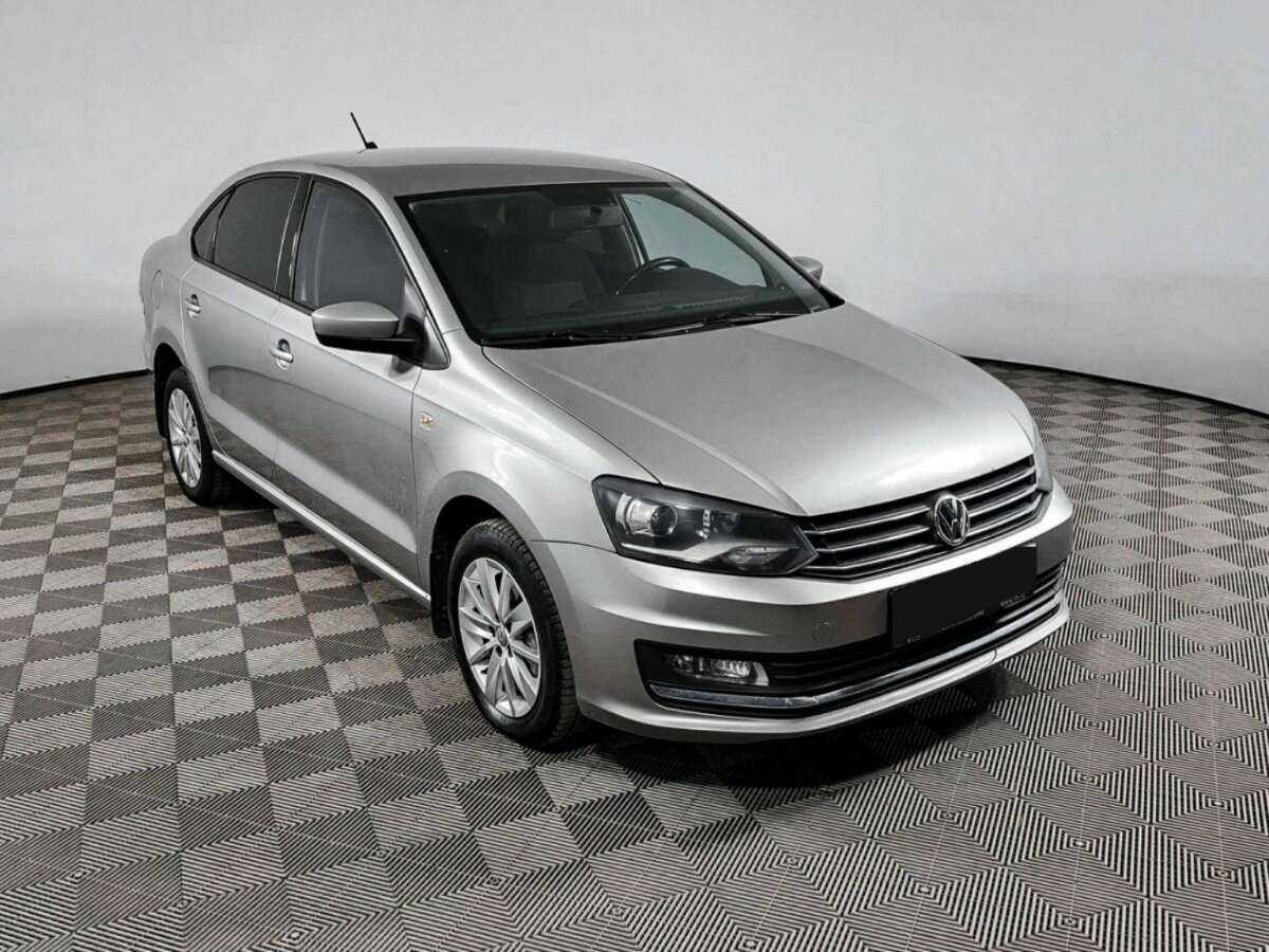 Купить Volkswagen Polo с пробегом. Фото: #2