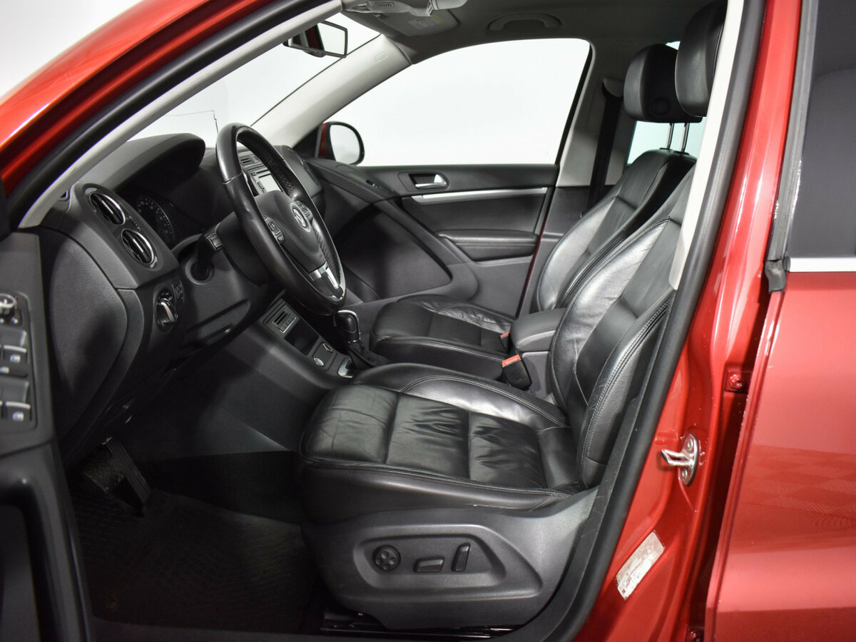 Купить Volkswagen Tiguan с пробегом. Фото: #9