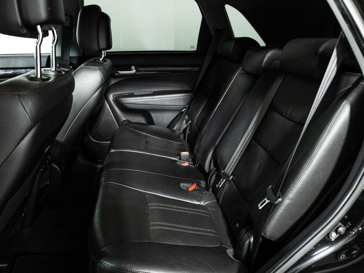 Купить Kia Sorento с пробегом. Фото: #9