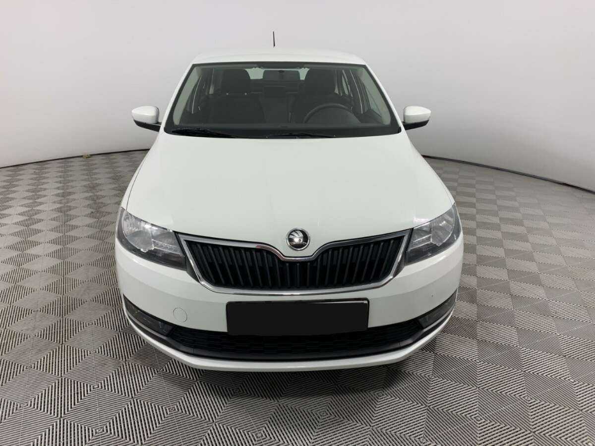 Купить Skoda Rapid с пробегом. Фото: #1